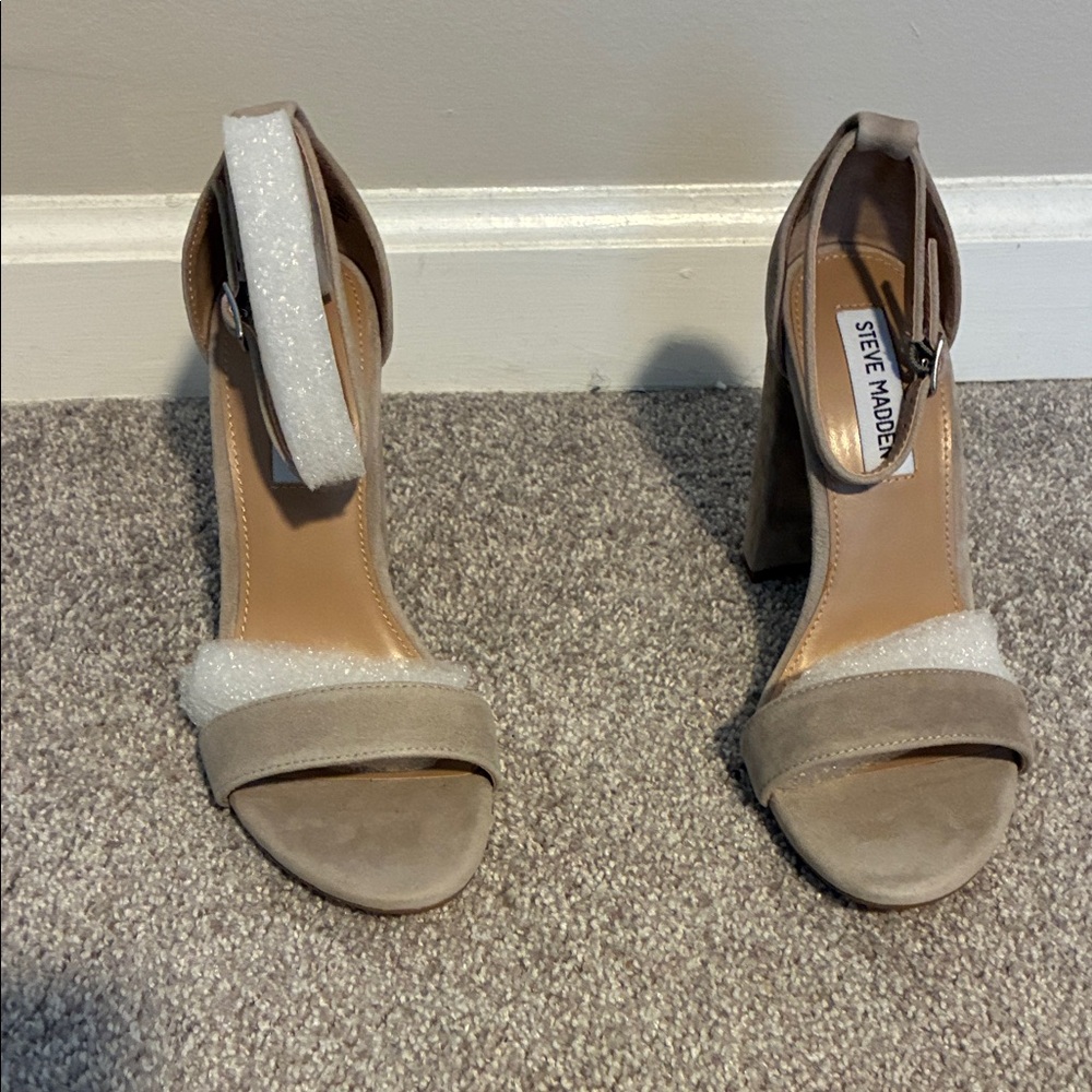 Steve Madden Women's Beige Heeled Sandals